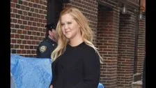 Amy Schumer bekam eine Fettabsaugung, weil sie ihres Aussehens „müde“ war