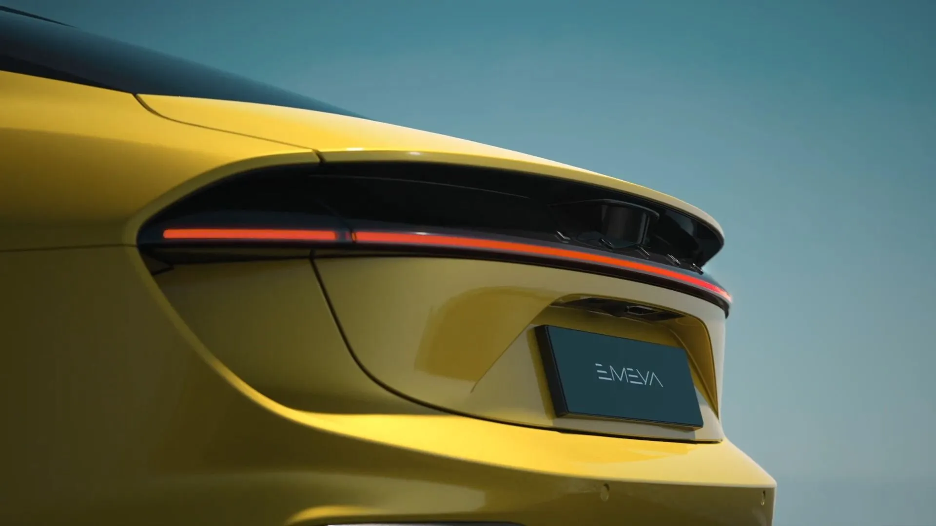 Lotus dévoile Emeya, sa première Hyper-GT 100électrique